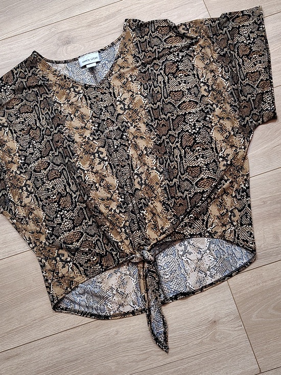 Caren Sport Tops - Snake Print Tie-Front Top in Brown and Black,  Plus Size 2X